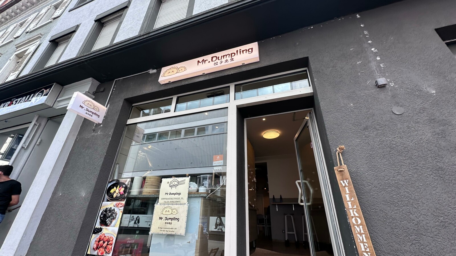 Eingang bei Mr Dumpling in der Erbprinzenstraße in Karlsruhe