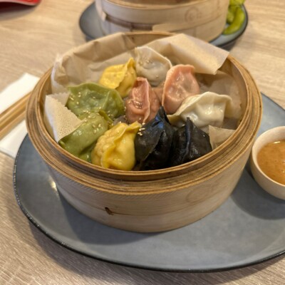 Die "Mixbox" von Mr Dumpling mit 10 Dumplings in unterschiedlichen Farben und Geschmacksrichtungen