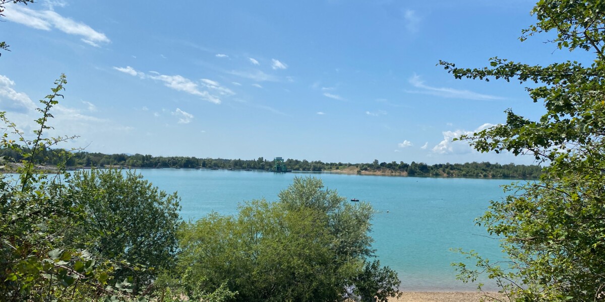 Die Badeseen rund um Karlsruhe versprechen Abkühlung an heißen Tagen. 