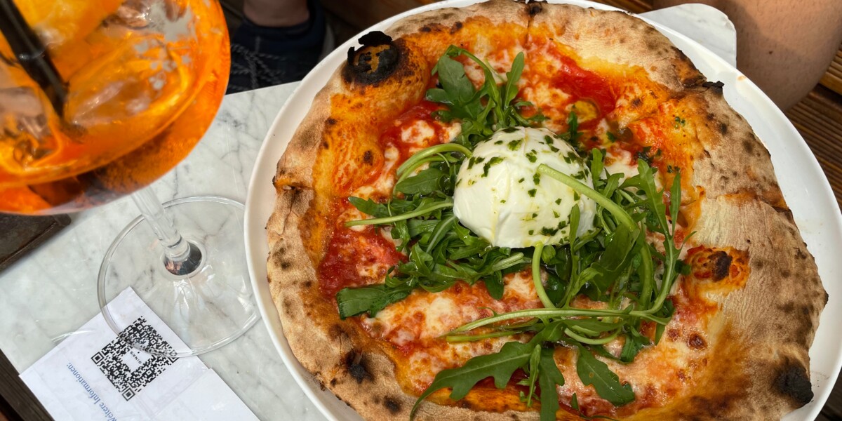 Delicious Neapolitan pizza at 87 MAMMA LINA by Gina's Pizza and Bar in Karlsruhe 