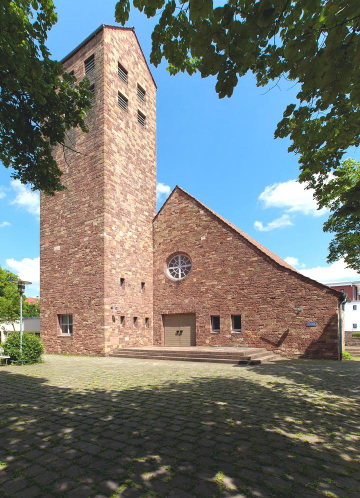 Friedenskirche-Weiherfeld_gerard_haasonk