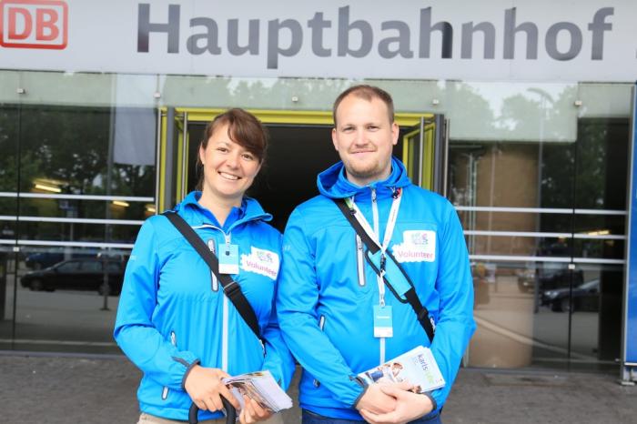 Welcome-Volunteers am Karlsruher Hauptbahnhof