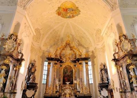 Barockkirche St.Peter Altar