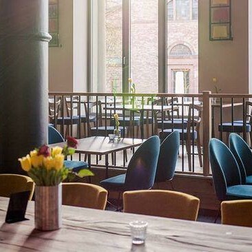 Sièges confortables au restaurant Alte Bank à Karlsruhe