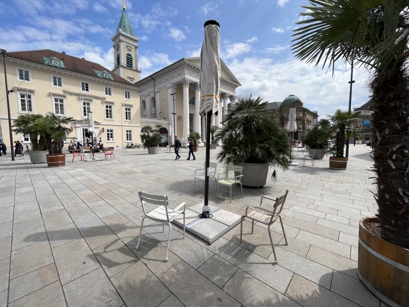 Le mobilier temporaire de la place du marché de Karlsruhe améliorera la qualité de séjour en 2023