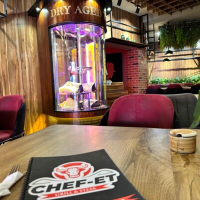 Armoire de maturation Dry Aged Steak chez Chef Et Grill Steak
